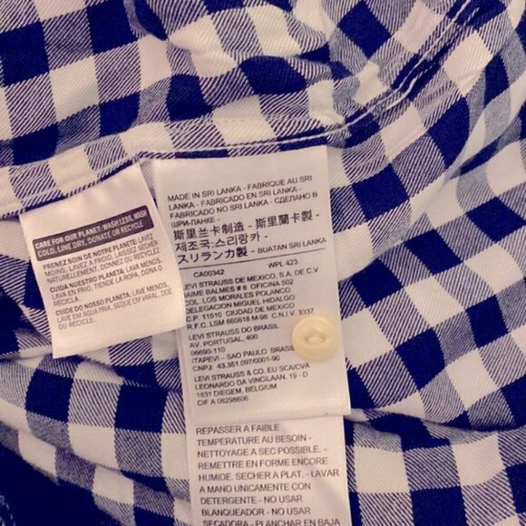 Levi's BF Fit Plaid Shirt - Picture 12 of 13